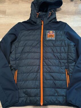 NWOT REDBULL KTM PUFFER JACKET